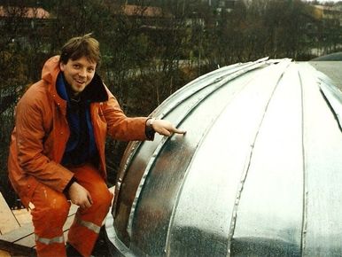 Ansatt AS H.Mikkelsen under arbeid